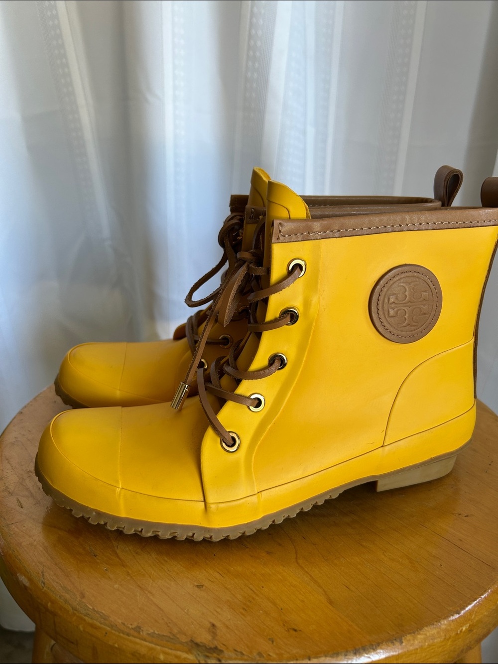 New Ladies Tory Burch Yellow Lace-Up Rain Boots with Brown Trim